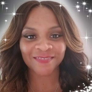 Meet your Posher, Cassandra